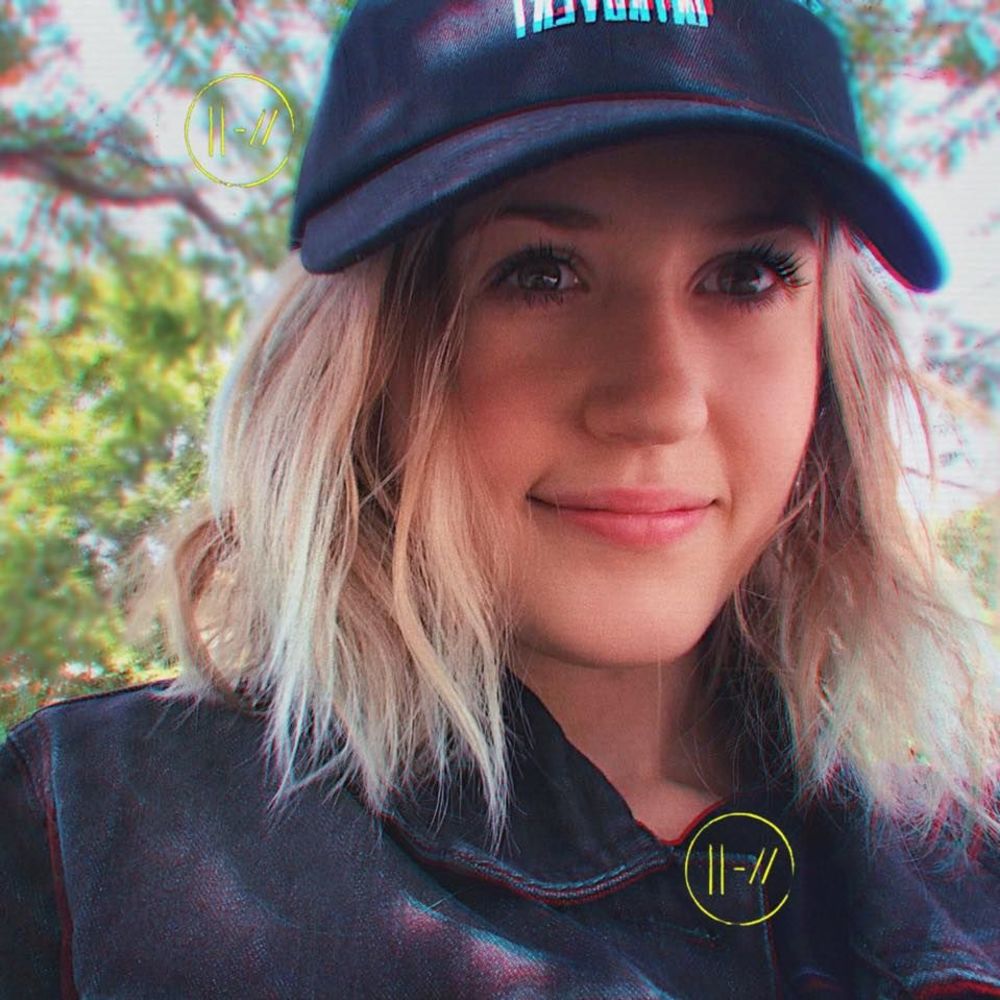 Meet your Posher, Elle